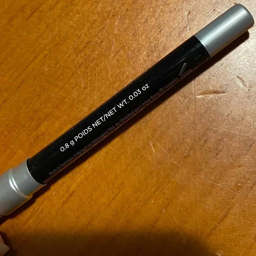 2 Urban Decay 24/7 Glide-On Eye Pencils